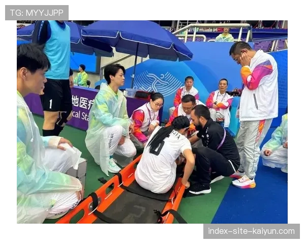 球员体能恢复成跨洲赛事焦点 各队加强医疗后勤保障投入