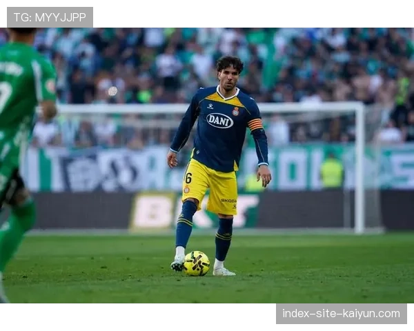 德米特罗维奇加泰德比屡现失误 门将评分仅1分拖累西班牙人